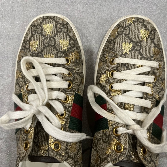 [ITL35.5/US5.5]Gucci Beige Monogram Sneakers with Red Green Accents Authentic - Picture 2 of 10
